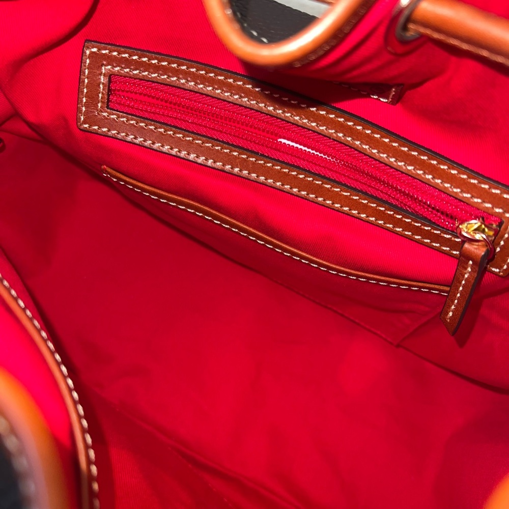 🔥 NWT Dooney & Bourke Bag | NWT Red and Tan Leather Tote - Picture 7 of 12